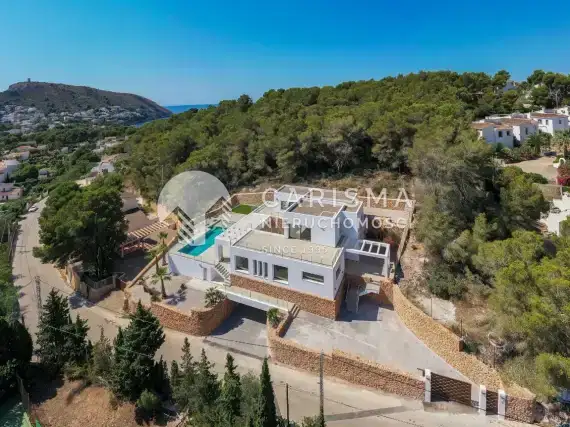 (4) Luksusowa, nowa i gotowa willa w spacerowej odległości do plaży El Portet, Moraira