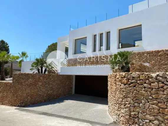 (12) Luksusowa, nowa i gotowa willa w spacerowej odległości do plaży El Portet, Moraira