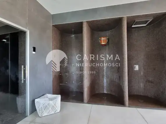 (25) Nowy i luksusowy apartament, w pierwszej linii brzegowej, Estepona, Costa del Sol