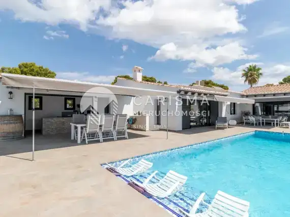 (2) Stylowa willa z widokiem na morze, doskonała lokalizacja, Moraira