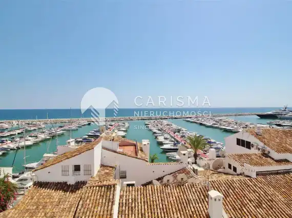 (7) Piękny apartament z widokiem na morze i port jachtowy, w centrum Puerto Banus, Costa del Sol