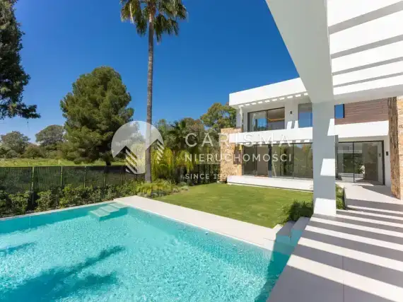(6) Luksusowa willa na zamkniętym osiedlu 200 m od plaży, Marbella, Costa del Sol.