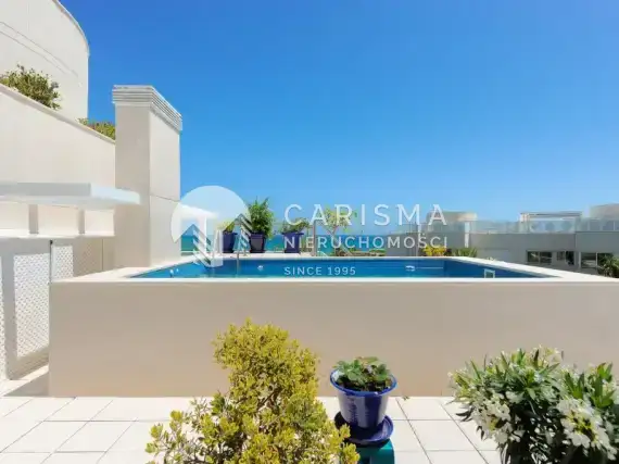 (17) Luksusowy i unikalny penthouse, w pierwszej linii brzegowej, Estepona, Costa del Sol