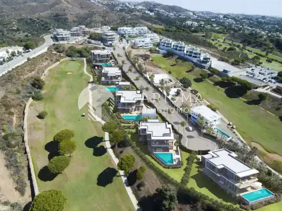 (2) Projekt luksusowych willi w pierwszej linii pola golfowego, Marbella East, Costa del Sol