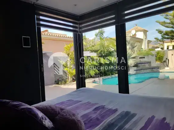(22) Wyjątkowa willa bardzo blisko plaży z widokiem na morze, Marbella East, Costa del Sol