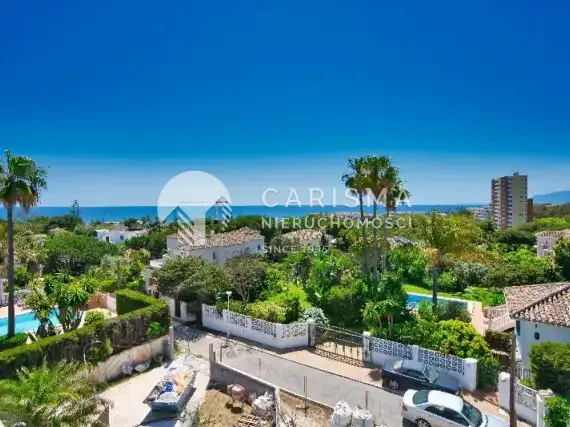 (19) Luksusowa, nowa willa 350 m od plaży, Marbella East, Costa del Sol.