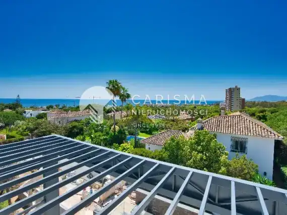 (8) Luksusowa willa 350 metrów od piaszczystej plaży, Marbella, Costa del Sol