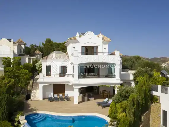 (5) Luksusowa willa ze spektakularnym widokiem na morze, Marbella East, Costa del Sol.