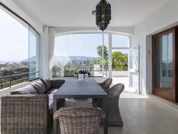 (13) Luksusowa willa ze spektakularnym widokiem na morze, Marbella East, Costa del Sol.