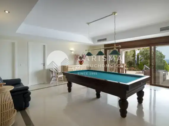 (35) Luksusowa willa ze spektakularnym widokiem na morze, Marbella East, Costa del Sol.