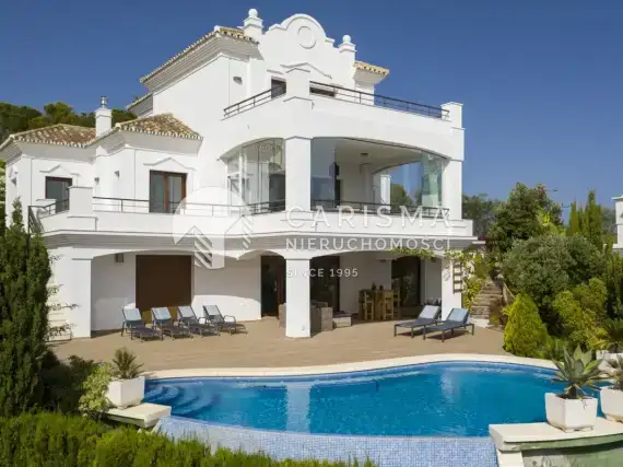 (63) Luksusowa willa ze spektakularnym widokiem na morze, Marbella East, Costa del Sol.