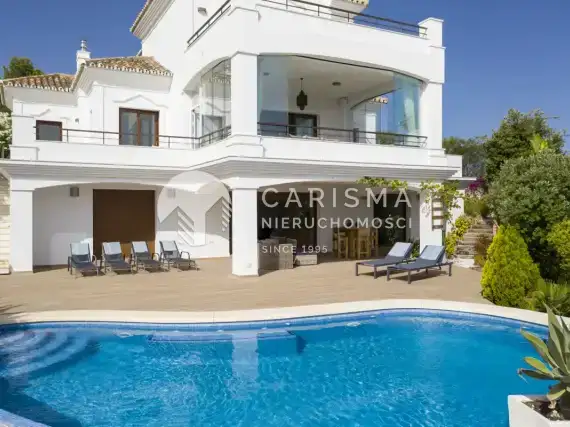 (64) Luksusowa willa ze spektakularnym widokiem na morze, Marbella East, Costa del Sol.