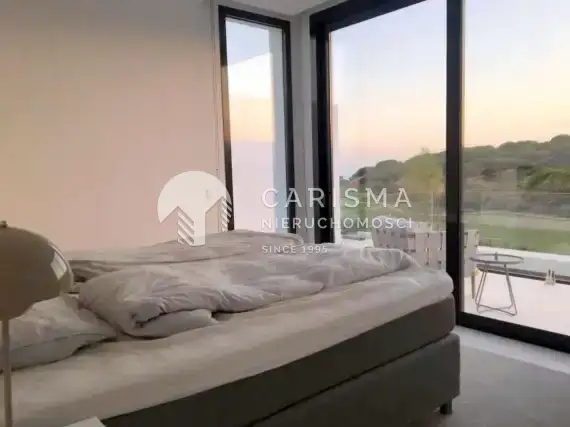 (12) Luksusowa willa w pierwszej linii pola golfowego, Marbella East, Costa del Sol