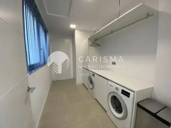 (11) Luksusowa willa w pierwszej linii pola golfowego, Marbella East, Costa del Sol