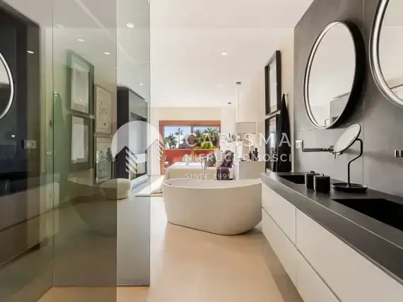 (10) Luksusowy apartament z widokiem na morze, New Golden Mile, Costa del Sol