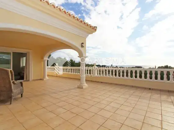 (36) Duża willa w tradycyjnym stylu z pięknym widokiem na morze, Moraira, Costa Blanca Północ.