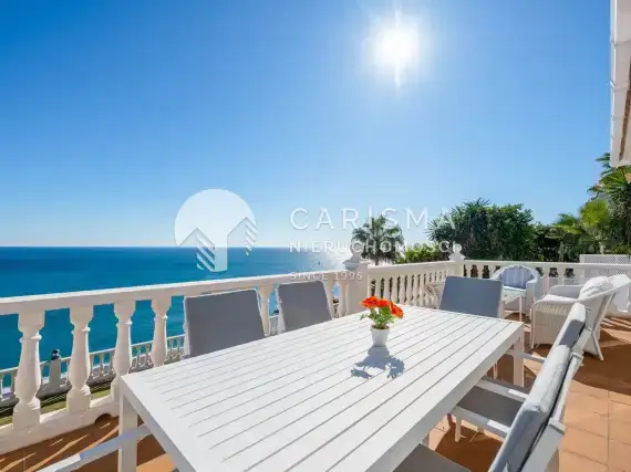 Śródziemnomorska willa z panoramicznym widokiem na morze, blisko plaży, Manilva, Costa del Sol. 1