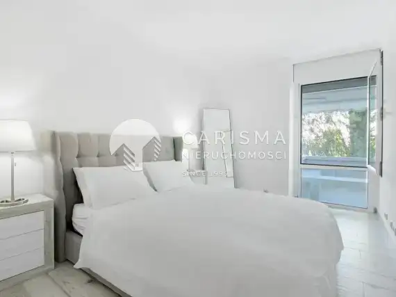 (17) Spektakularny apartament w ekskluzywnym kompleksie Las Brisas, Marbella, Costa del Sol.