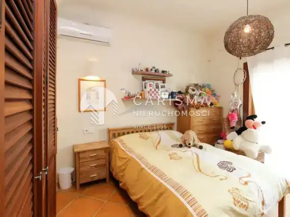 (23) Willa w stylu Ibiza 600 m od plaży, Moraira, Costa Blanca Północ.
