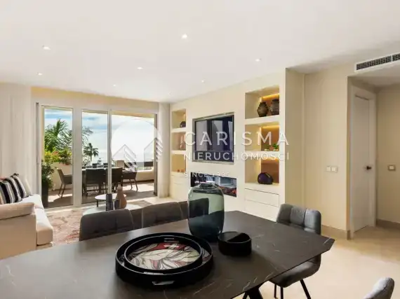 Luksusowy apartament w pierwszej linii brzegowej, New Golden Mile, Costa del Sol 2
