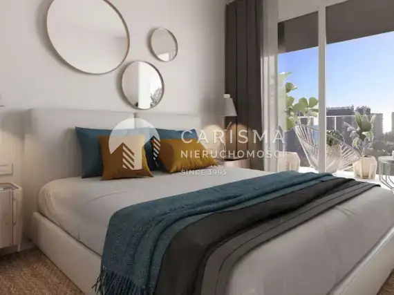(3) Nowe apartamenty w luksusowym kompleksie 500 m od morza w Punta Prima