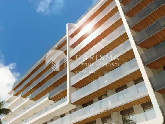 (10) Nowe apartamenty w luksusowym kompleksie 500 m od morza w Punta Prima