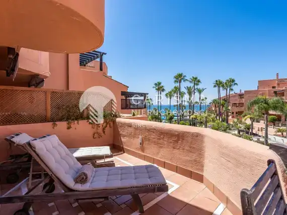 (2) Luksusowy apartament z widokiem na morze, w kompleksie przy plaży, Estepona, Costa del Sol