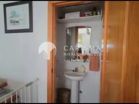 (15) Dom w zabudowie szeregowej w dobrej lokalizacji w Calpe, Costa Blanca