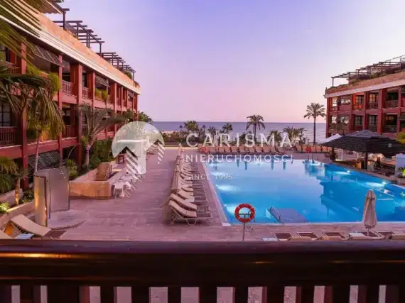 (16) Luksusowy apartament w 5* hotelu, w pierwszej linii brzegowej, Puerto Banus, Costa del Sol