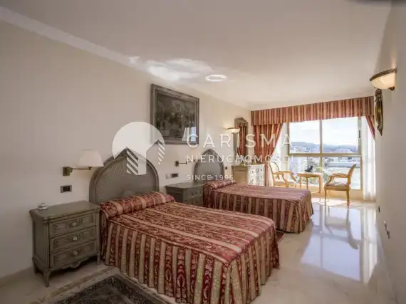 (10) Luksusowy penthouse, w pierwszej linii brzegowej, Marbella, Costa del Sol