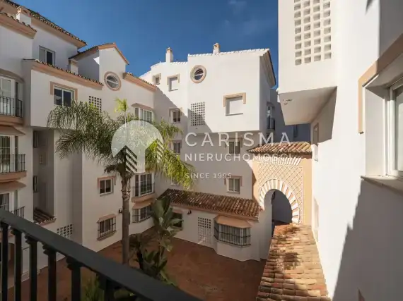 (34) Apartament w pierwszej linii brzegowej, Puerto Banus, Costa del Sol