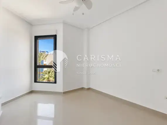 (13) Apartament w Cabo Roig, 100 m od morza