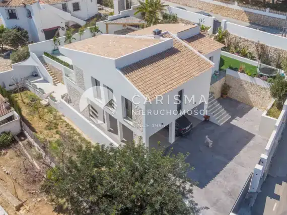 (41) Odremontowana willa z widokiem na morze w spacerowej odgłości do plaży i centrum, Moraira