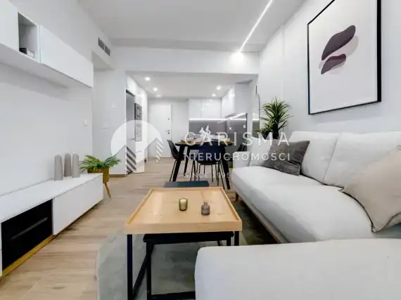 (11) Nowe apartamenty 750 m od plaży w Arenales del Sol