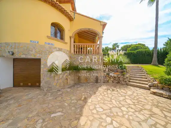 (11) Dom na sprzedaż w Javea w pobliżu plaży Arenal.