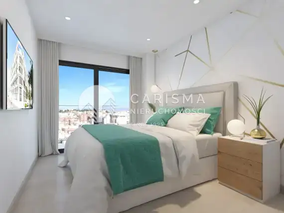 (8) Nowy apartament penthouse w Alicante