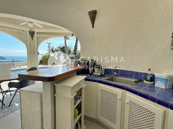 (24) Odremontowana willa z widokiem na morze w Moraira