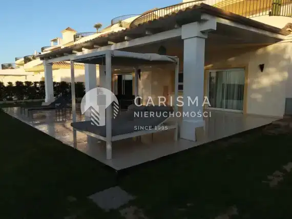 (2) Apartament na parterze, 3 sypialnie, San Roque