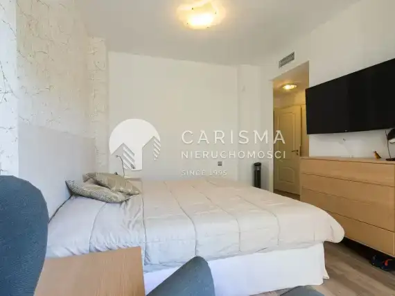 (9) Apartament na terenie osiedla Fuerte Aloha