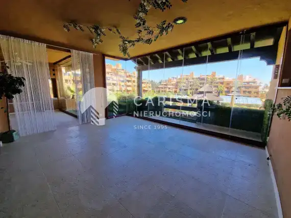 (8) Luksusowy apartament, w kompleksie przy morzu, Estepona, Costa del Sol