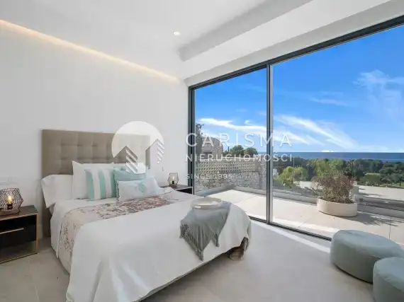 (19) Dom w Hiszpanii z widokiem na Morze Śródziemne, Rio Real, Malaga, Costa del Sol
