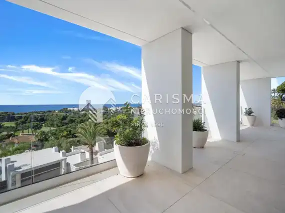 (22) Dom w Hiszpanii z widokiem na Morze Śródziemne, Rio Real, Malaga, Costa del Sol