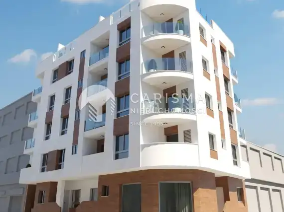 (2) Nowe mieszkania w centrum Torrevieja 700 m od plaży