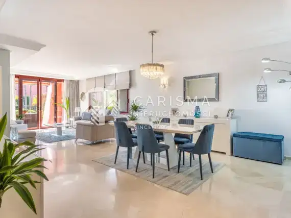 (6) Luksusowy apartament w pierwszej linii brzegowej, New Golden Mile, Costa del Sol