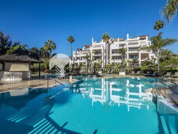 (2) Luksusowy apartament w pierwszej linii brzegowej, New Golden Mile, Costa del Sol.