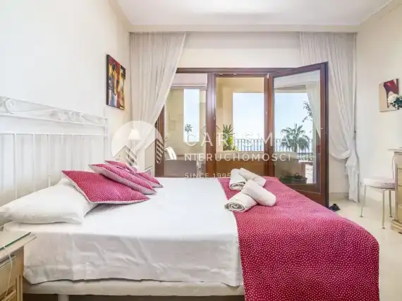 (6) Luksusowy apartament w pierwszej linii brzegowej, New Golden Mile, Costa del Sol.