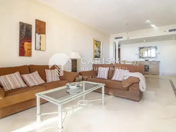(21) Luksusowy apartament w pierwszej linii brzegowej, New Golden Mile, Costa del Sol.