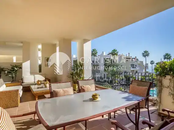 (44) Luksusowy apartament w pierwszej linii brzegowej, New Golden Mile, Costa del Sol.
