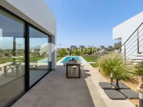 (29) Willa   w Las Colinas Golf Country Club