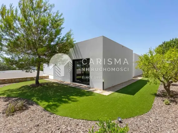 (34) Willa   w Las Colinas Golf Country Club